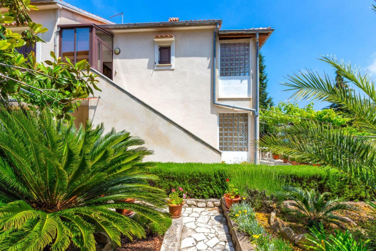 Apartmani Gordana Mali Losinj Exterior photo