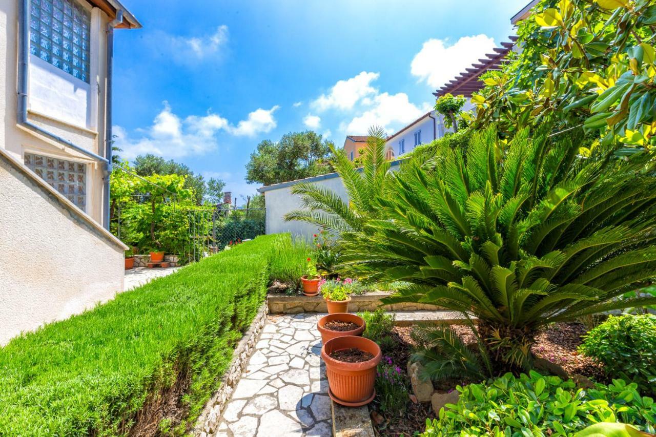 Apartmani Gordana Mali Losinj Exterior photo