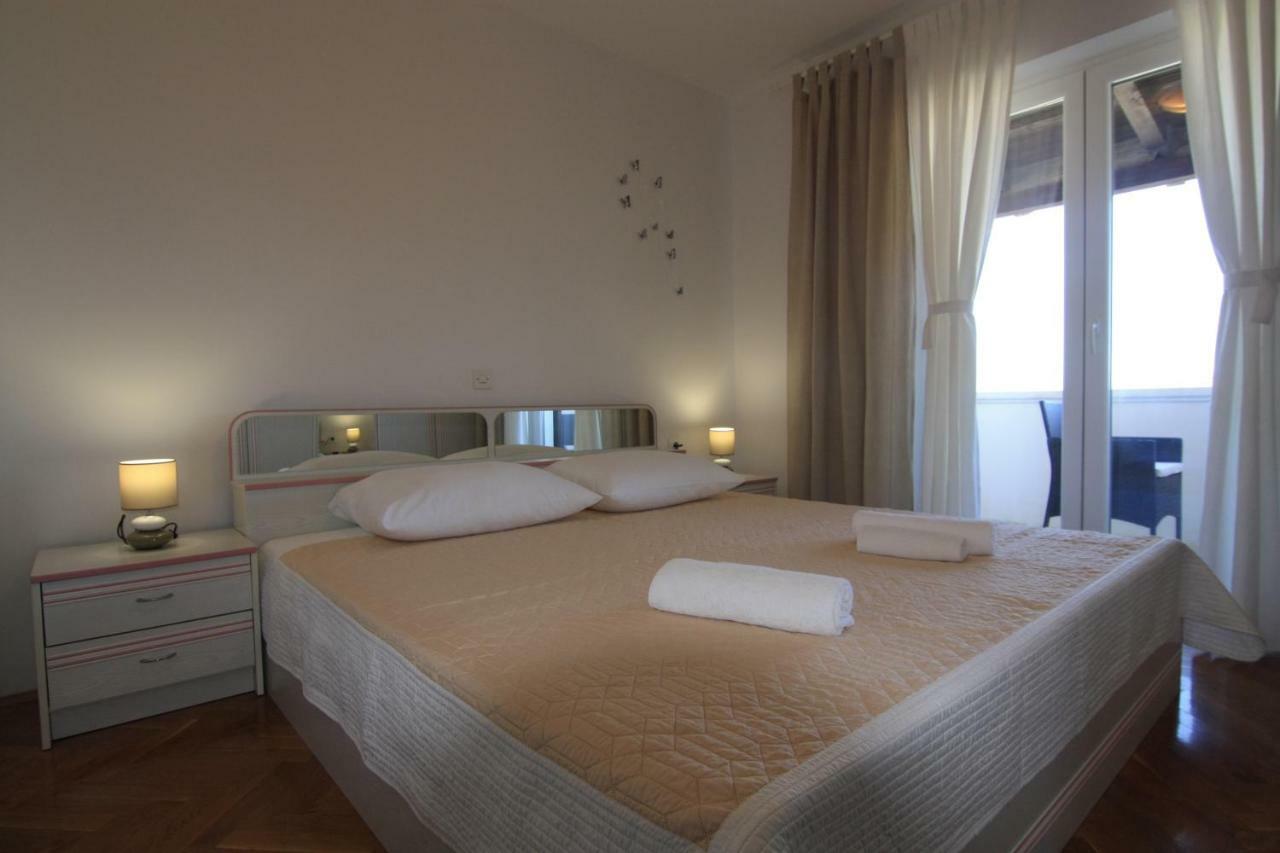Apartmani Gordana Mali Losinj Exterior photo